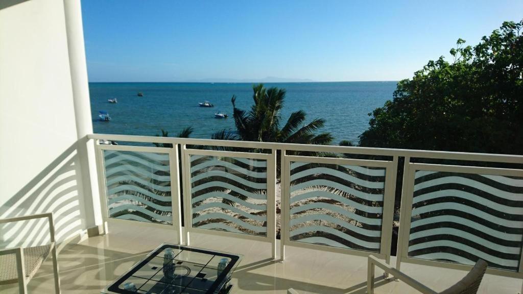 Diamond Plaza Hotell Grand Anse  Exteriör bild