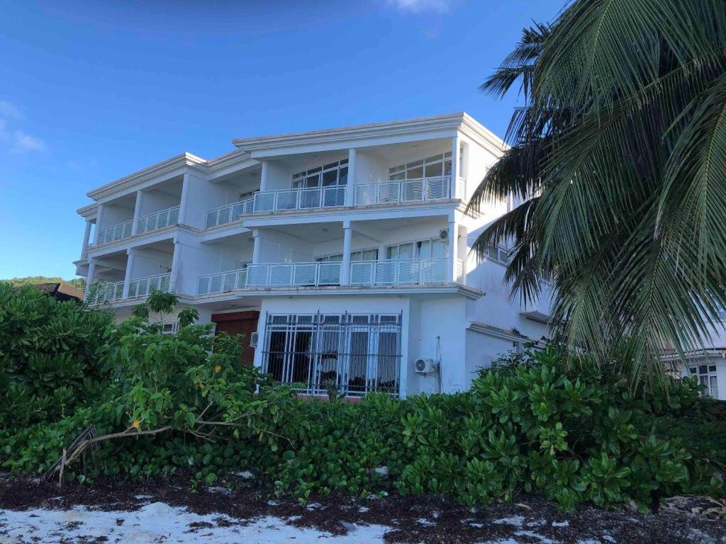 Diamond Plaza Hotell Grand Anse  Exteriör bild