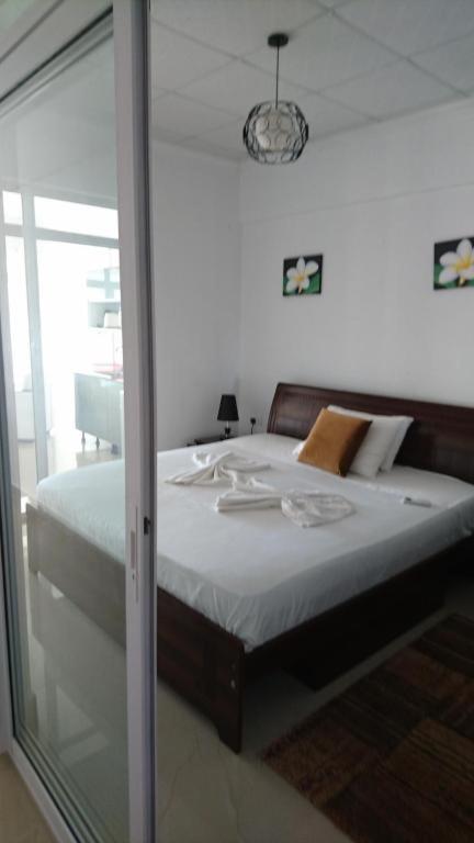 Diamond Plaza Hotell Grand Anse  Exteriör bild